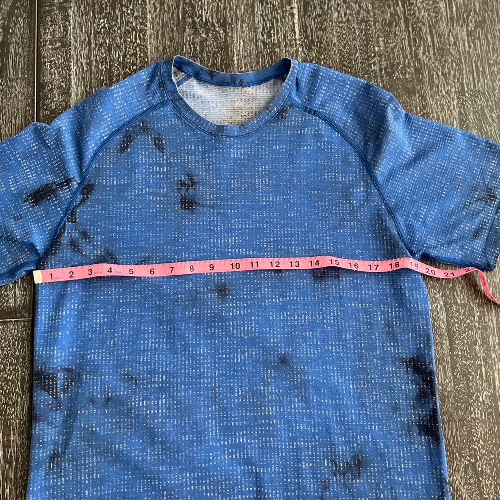 Lululemon Metal Vent Tech T-Shirt 2.0 in Blue/Black - Picture 4 of 4